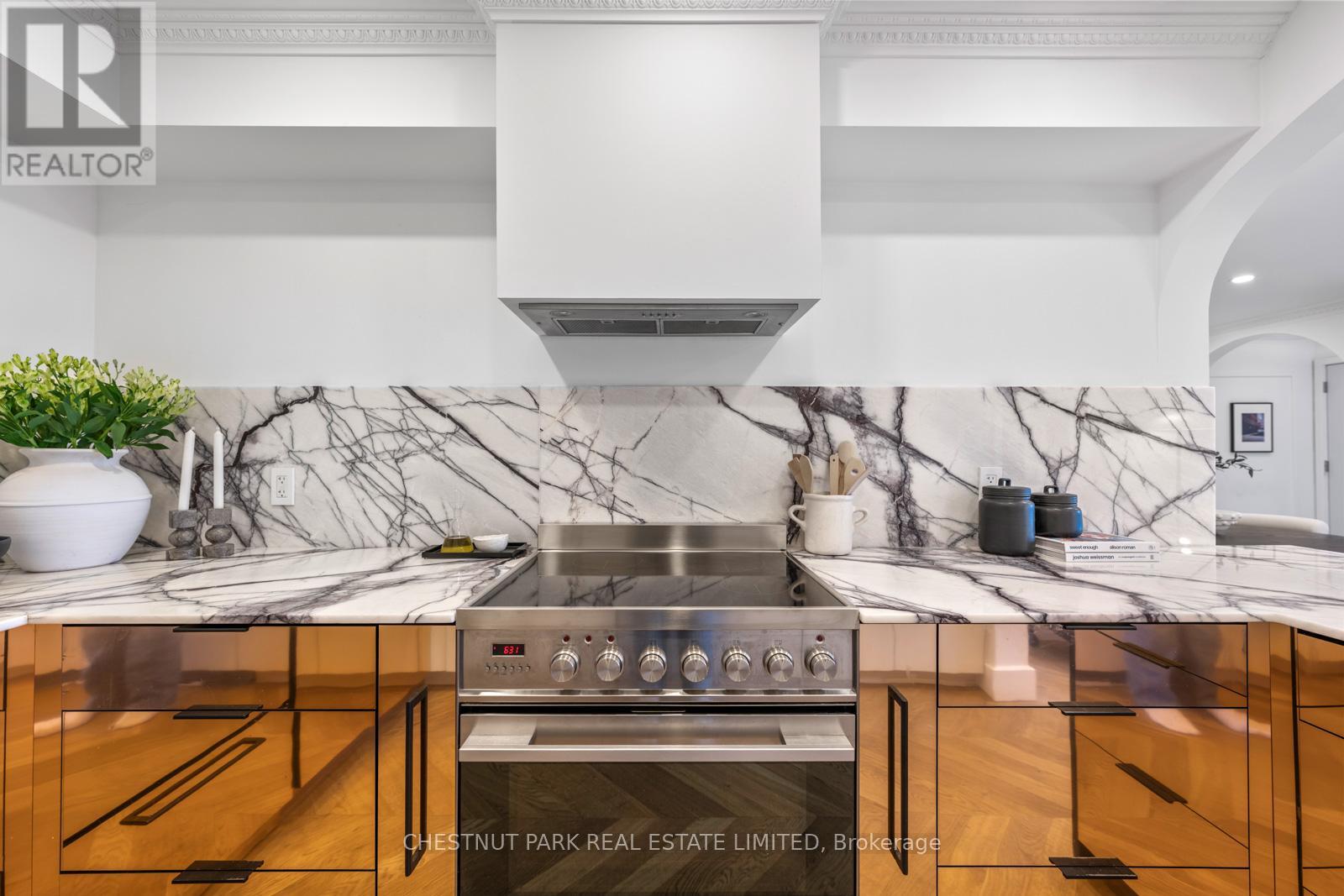 Th13 - 260 Heath Street W, Toronto, Ontario  M5P 3L6 - Photo 14 - C12990698