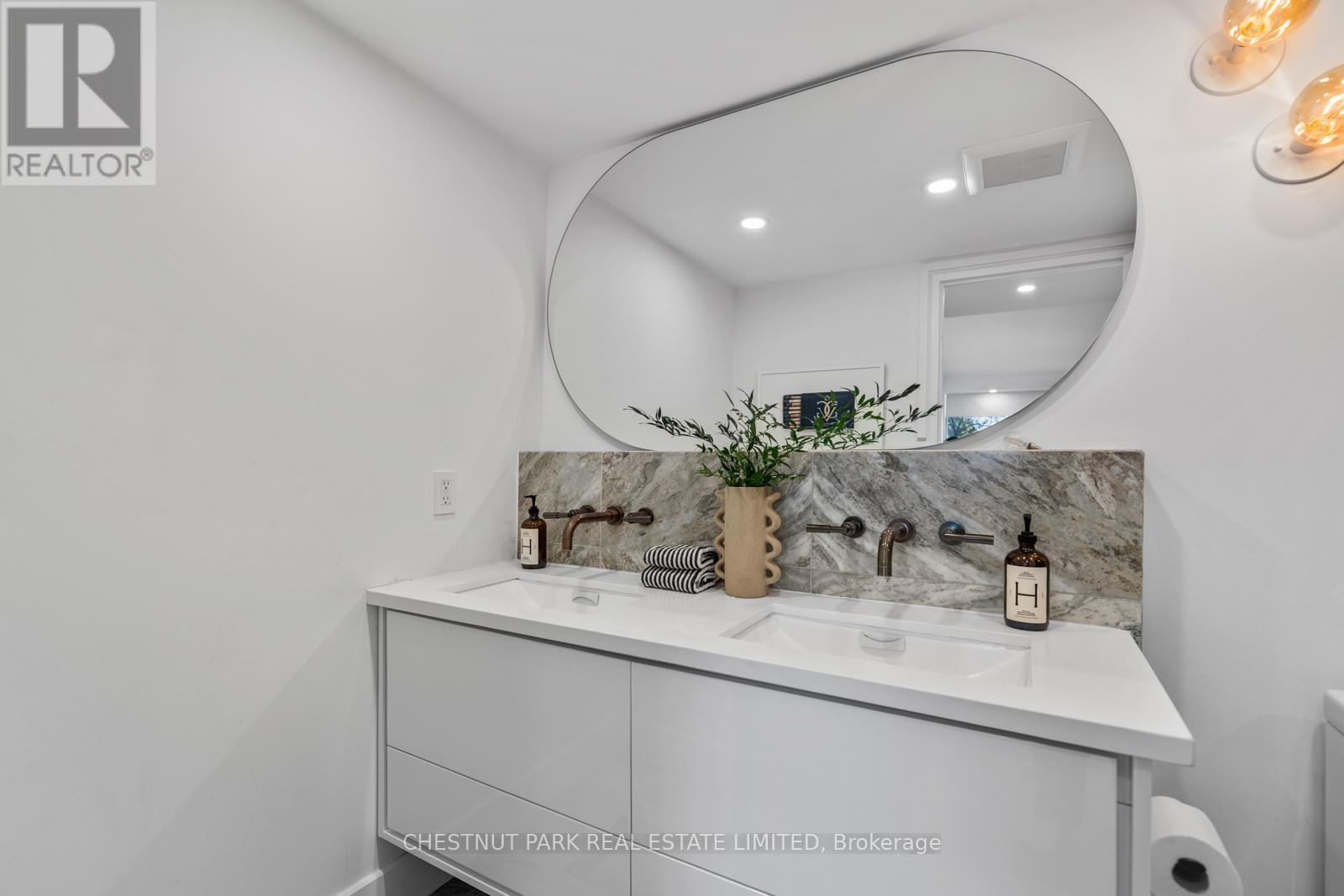 Th13 - 260 Heath Street W, Toronto, Ontario  M5P 3L6 - Photo 25 - C12990698