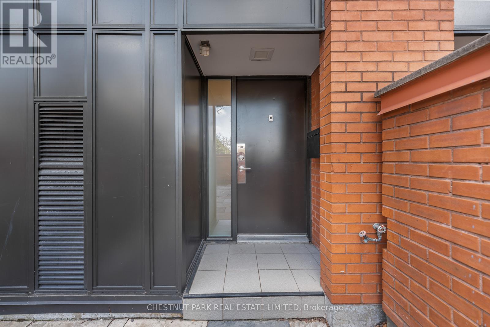 Th13 - 260 Heath Street W, Toronto, Ontario  M5P 3L6 - Photo 5 - C12990698