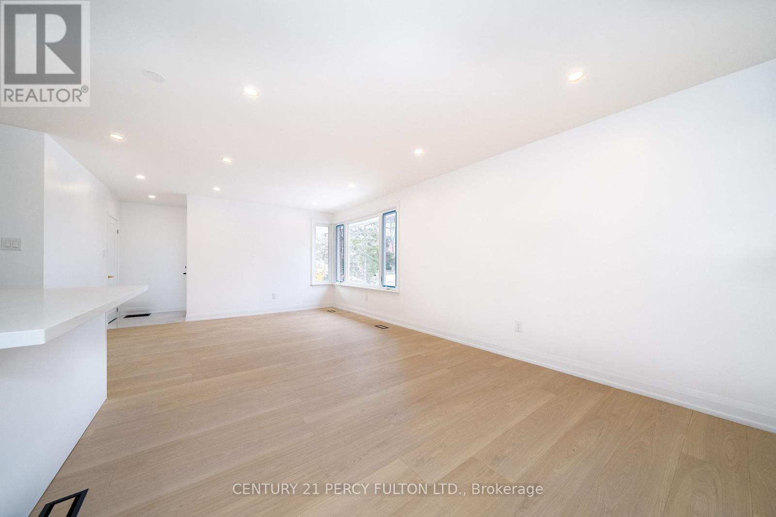 49 Amiens Road, Toronto, Ontario  M1E 3S7 - Photo 5 - E12990652