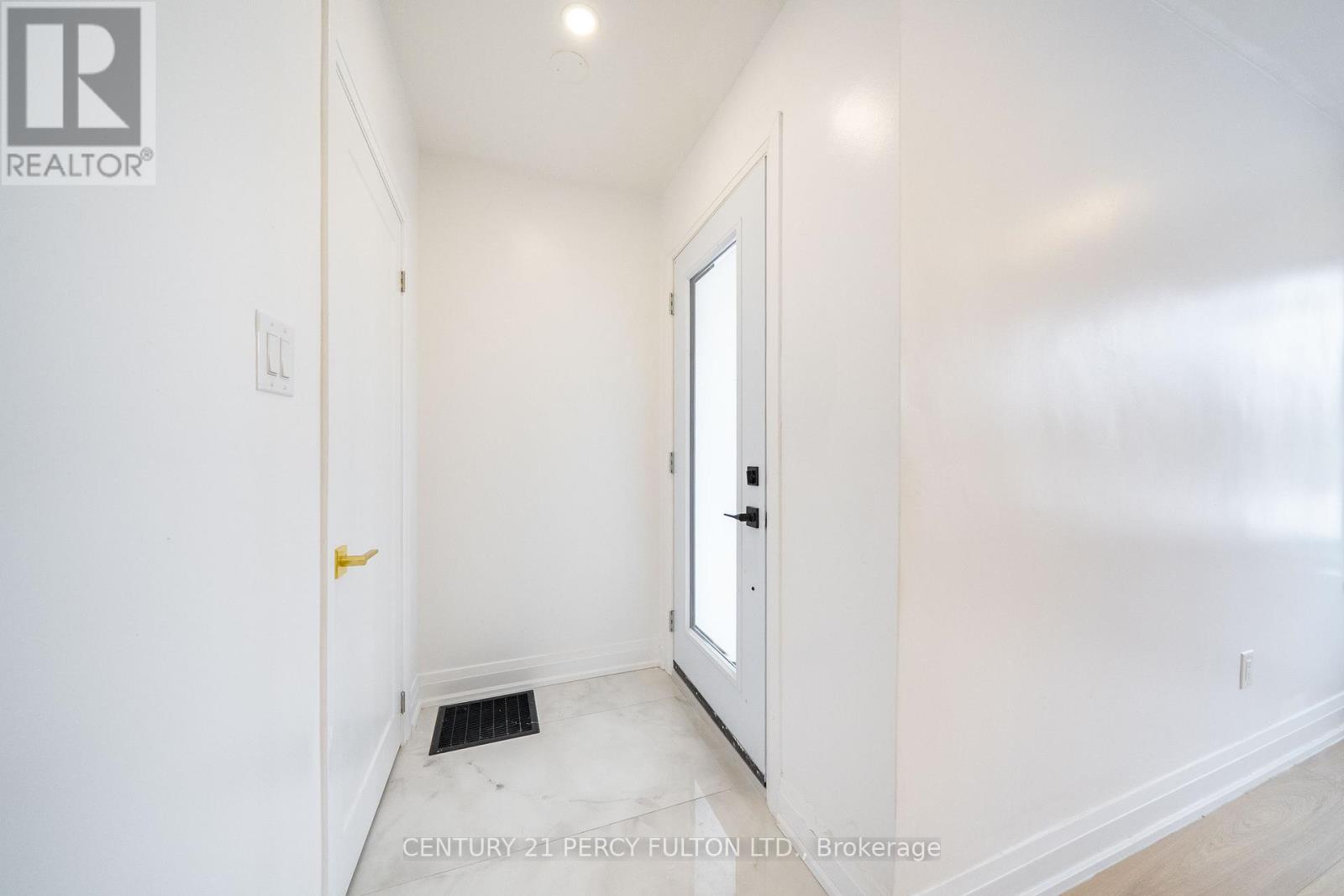 49 Amiens Road, Toronto, Ontario  M1E 3S7 - Photo 7 - E12990652