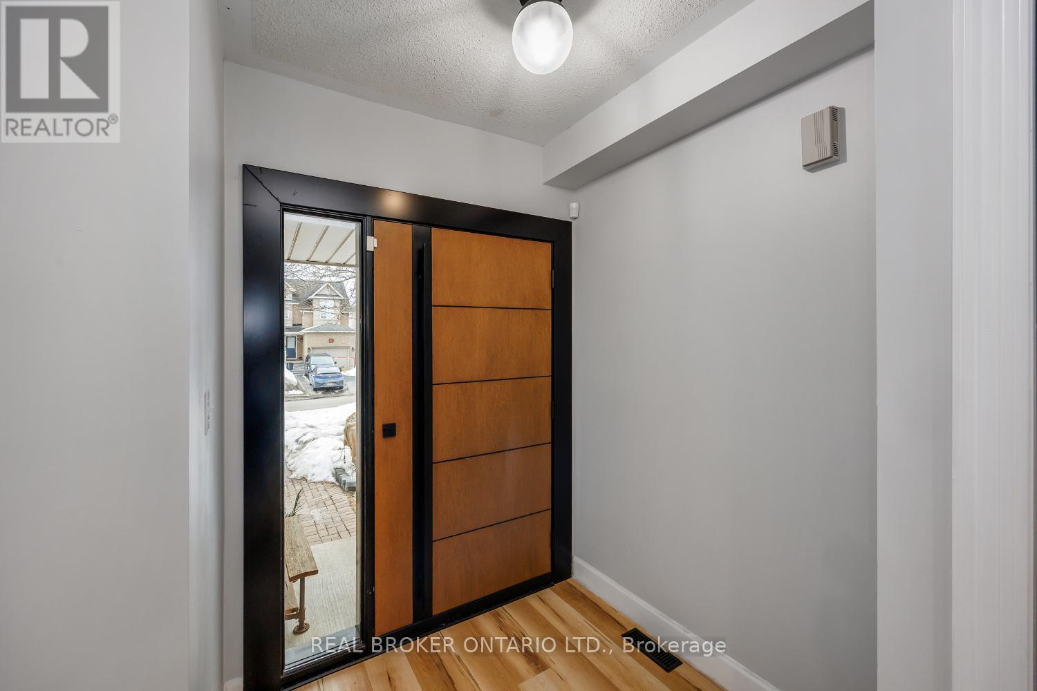 181 Madden Place, Clarington, Ontario  L1C 5K4 - Photo 5 - E12877168