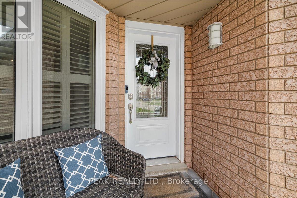 80 Fry Crescent, Clarington, Ontario  L1C 4Y3 - Photo 3 - E12882908