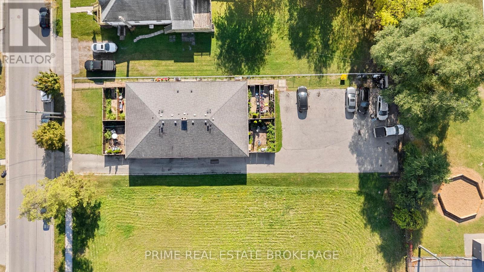 231 Greenwood Avenue, London South, Ontario  N6J 3G5 - Photo 6 - X12971596