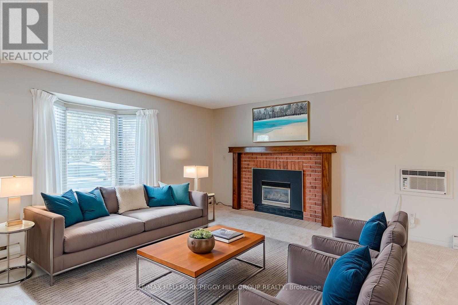 8 Carmans Cove, Innisfil, Ontario  L9S 1R9 - Photo 2 - N12990486