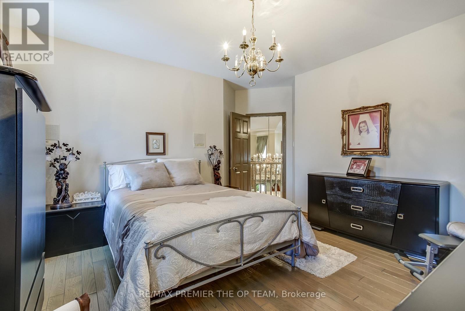 118 Cowan Drive, Vaughan, Ontario  L4L 3E9 - Photo 15 - N12990568