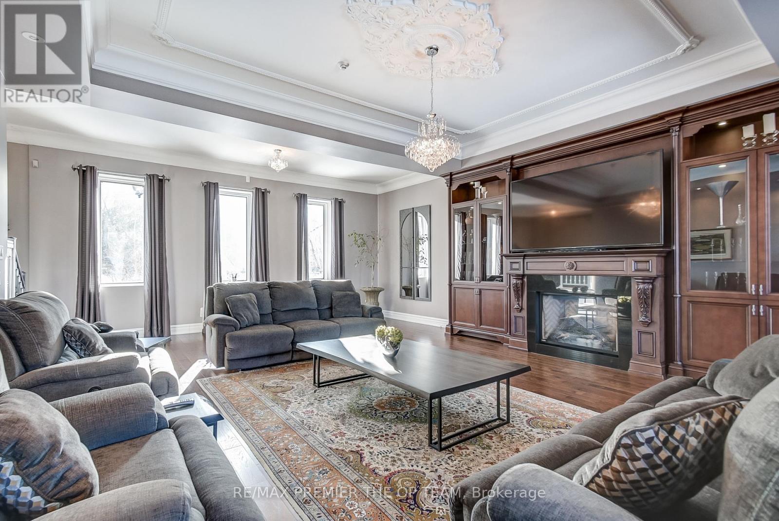 118 Cowan Drive, Vaughan, Ontario  L4L 3E9 - Photo 25 - N12990568