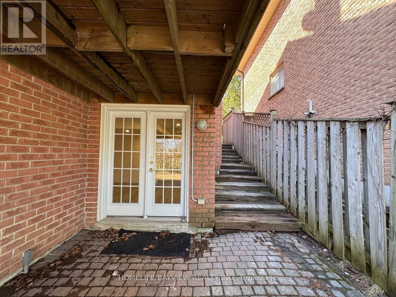 4 Mendys Forest(Lower Level), Aurora, Ontario  L4G 5A3 - Photo 16 - N12990578