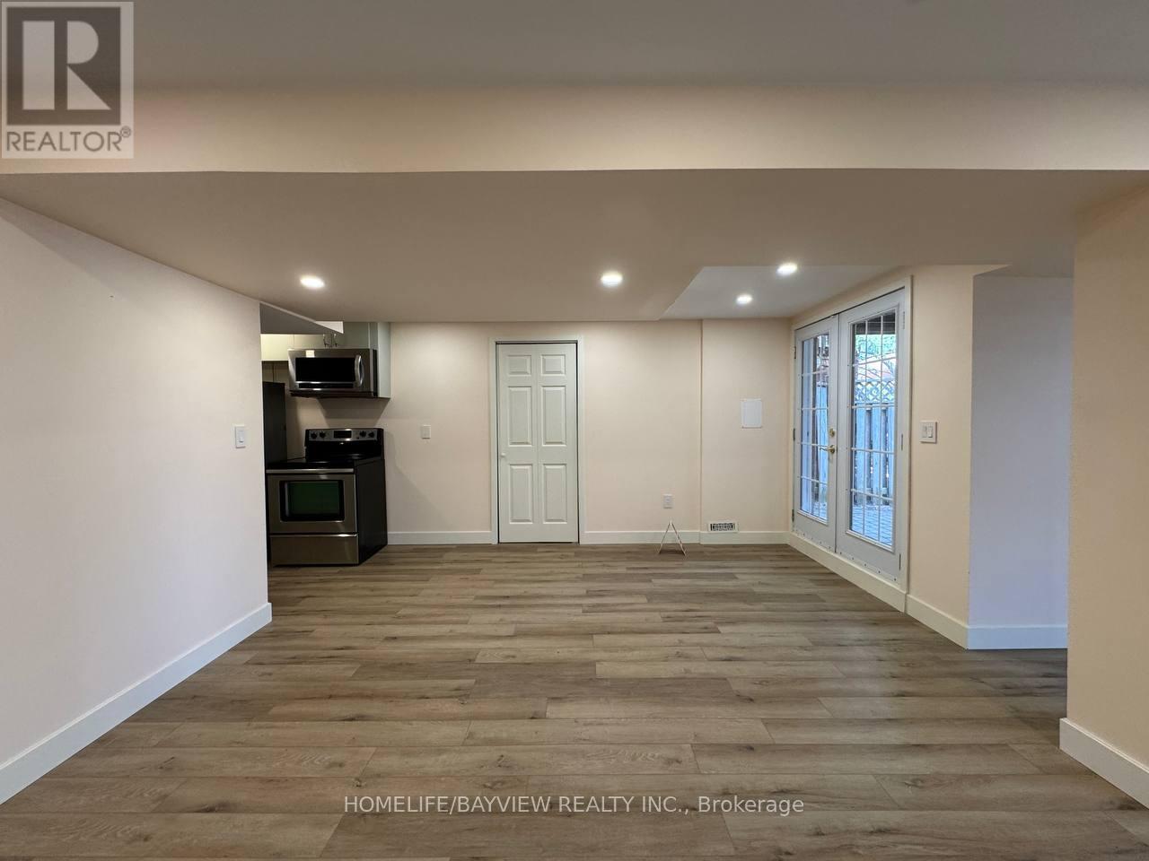 4 Mendys Forest(Lower Level), Aurora, Ontario  L4G 5A3 - Photo 7 - N12990578