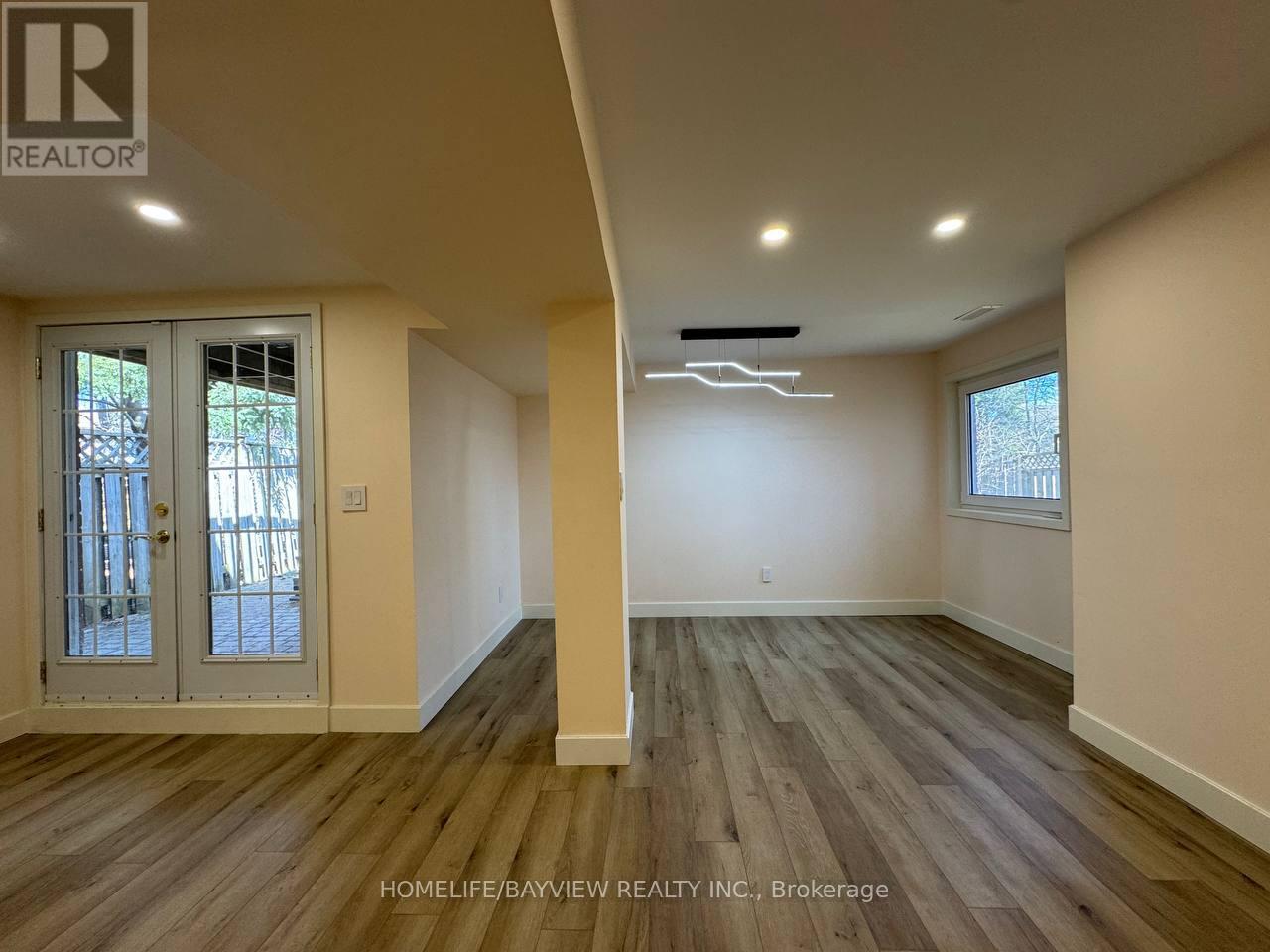 4 Mendys Forest(Lower Level), Aurora, Ontario  L4G 5A3 - Photo 8 - N12990578