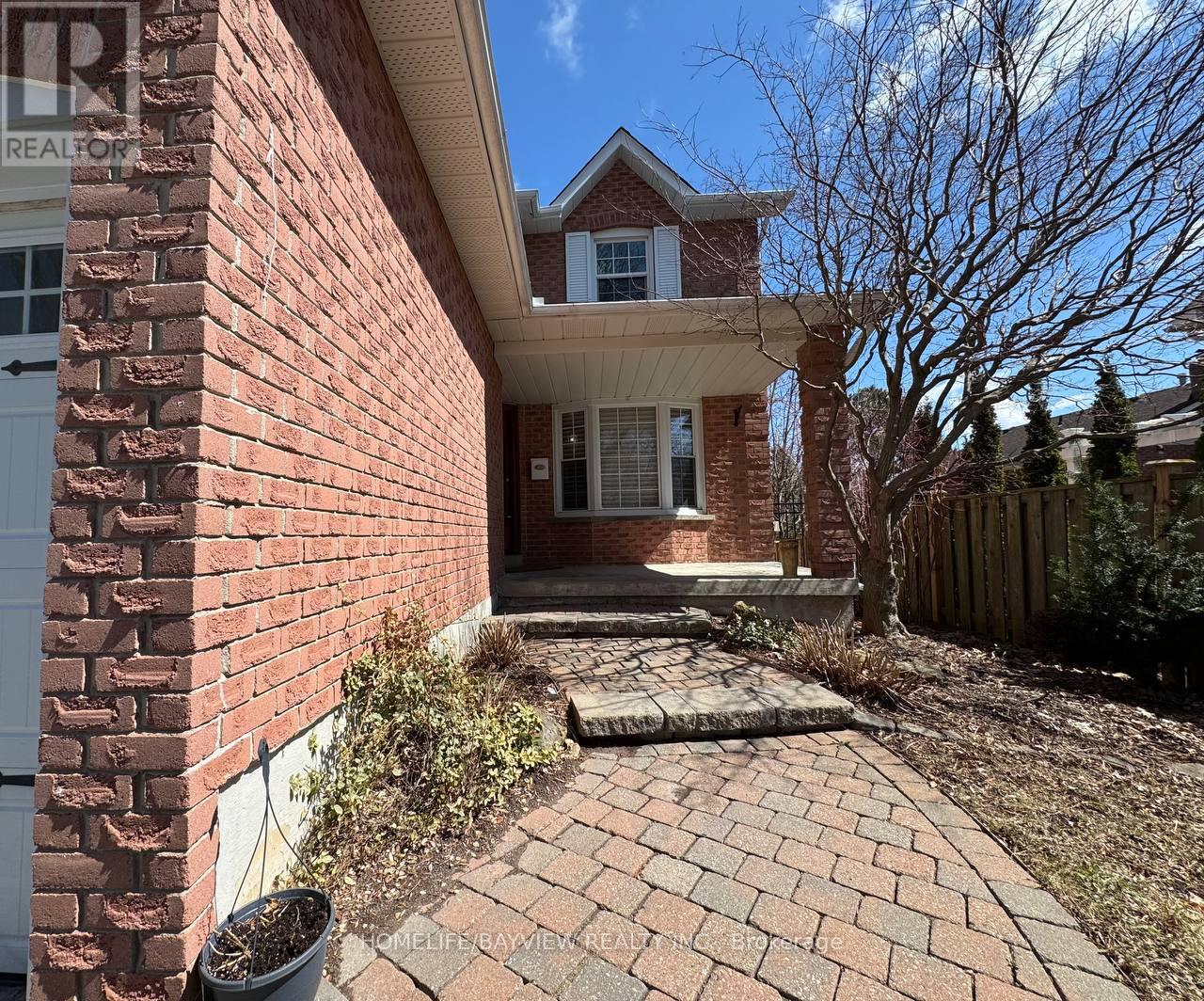 4 Mendys Forest(Main), Aurora, Ontario  L4G 5A3 - Photo 2 - N12990582