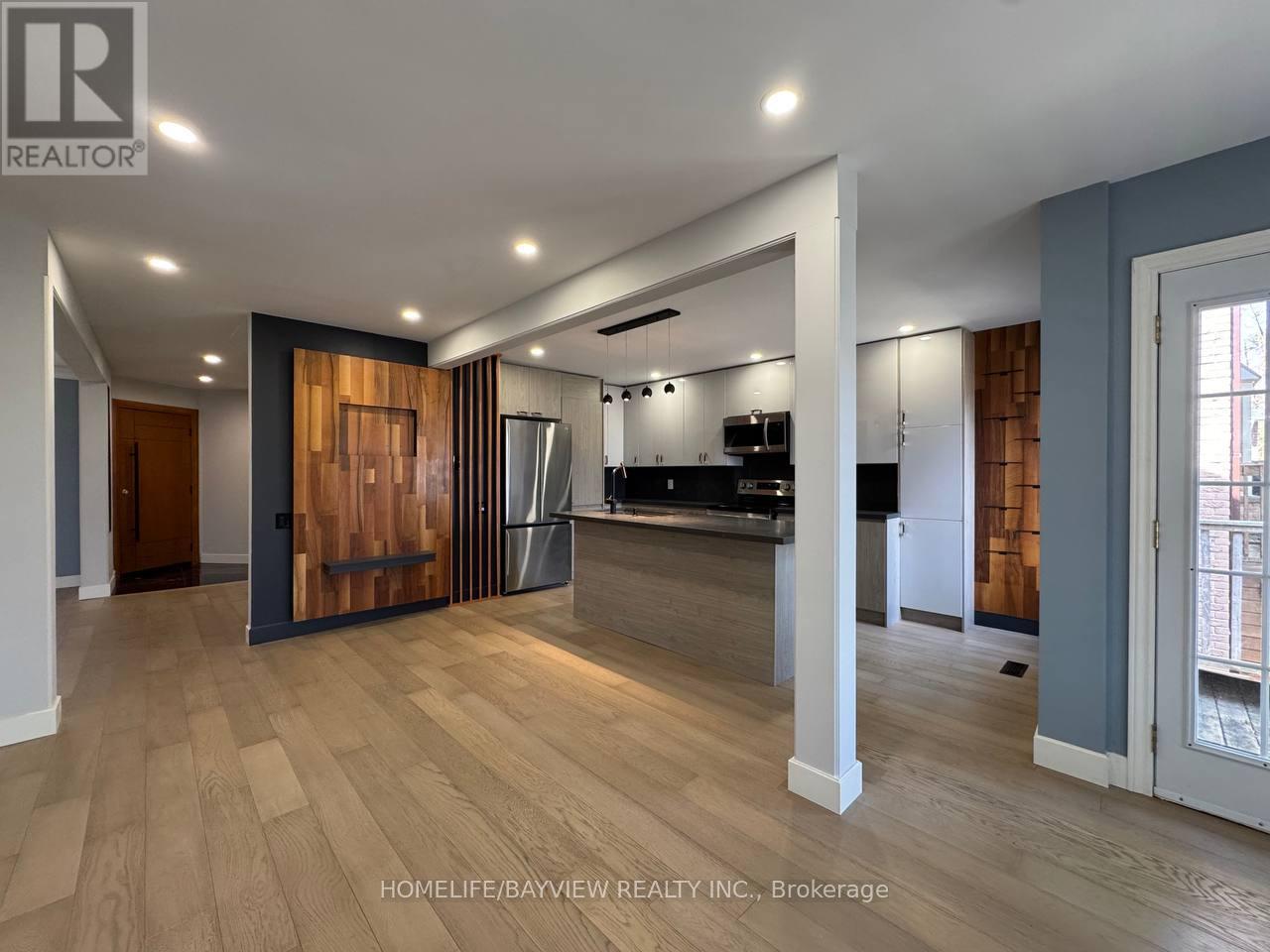 4 Mendys Forest(Main), Aurora, Ontario  L4G 5A3 - Photo 22 - N12990582