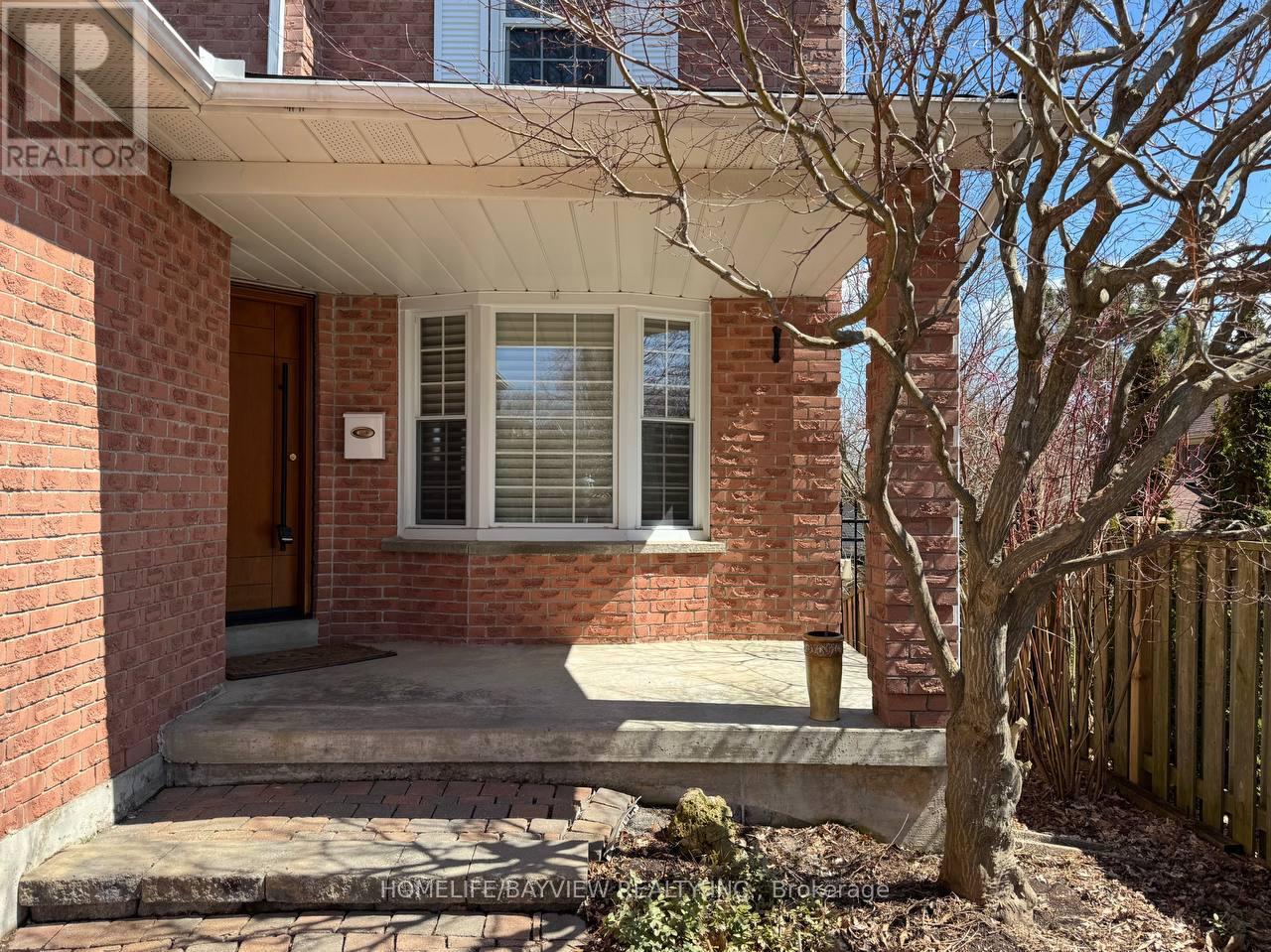 4 Mendys Forest(Main), Aurora, Ontario  L4G 5A3 - Photo 3 - N12990582