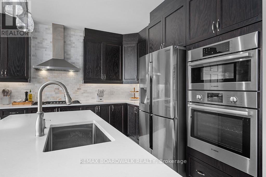 353 Sweetclover Way, Ottawa, Ontario  K4A 1E6 - Photo 24 - X12833856