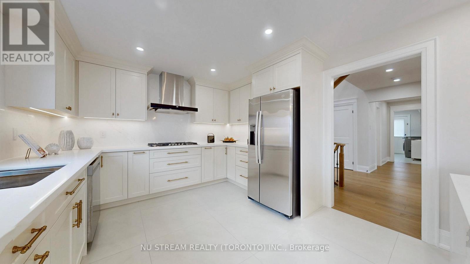 7 Boake Trail, Richmond Hill, Ontario  L4B 2H2 - Photo 17 - N12990638