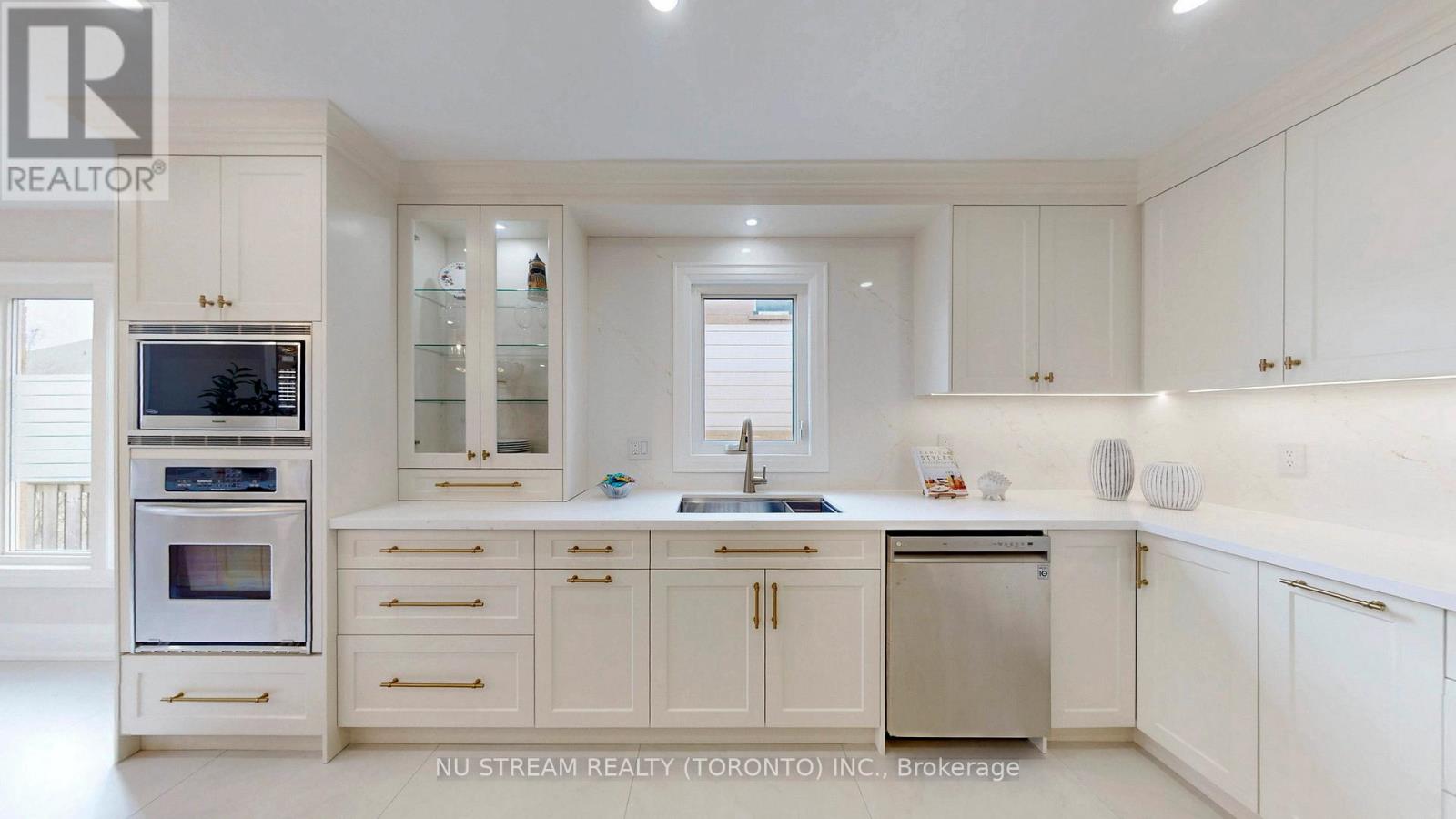 7 Boake Trail, Richmond Hill, Ontario  L4B 2H2 - Photo 20 - N12990638