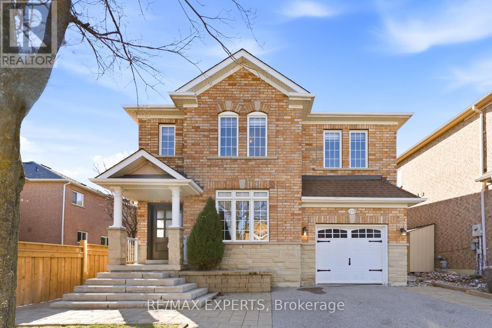 219 REGENCY VIEW HEIGHTS, Vaughan, Ontario