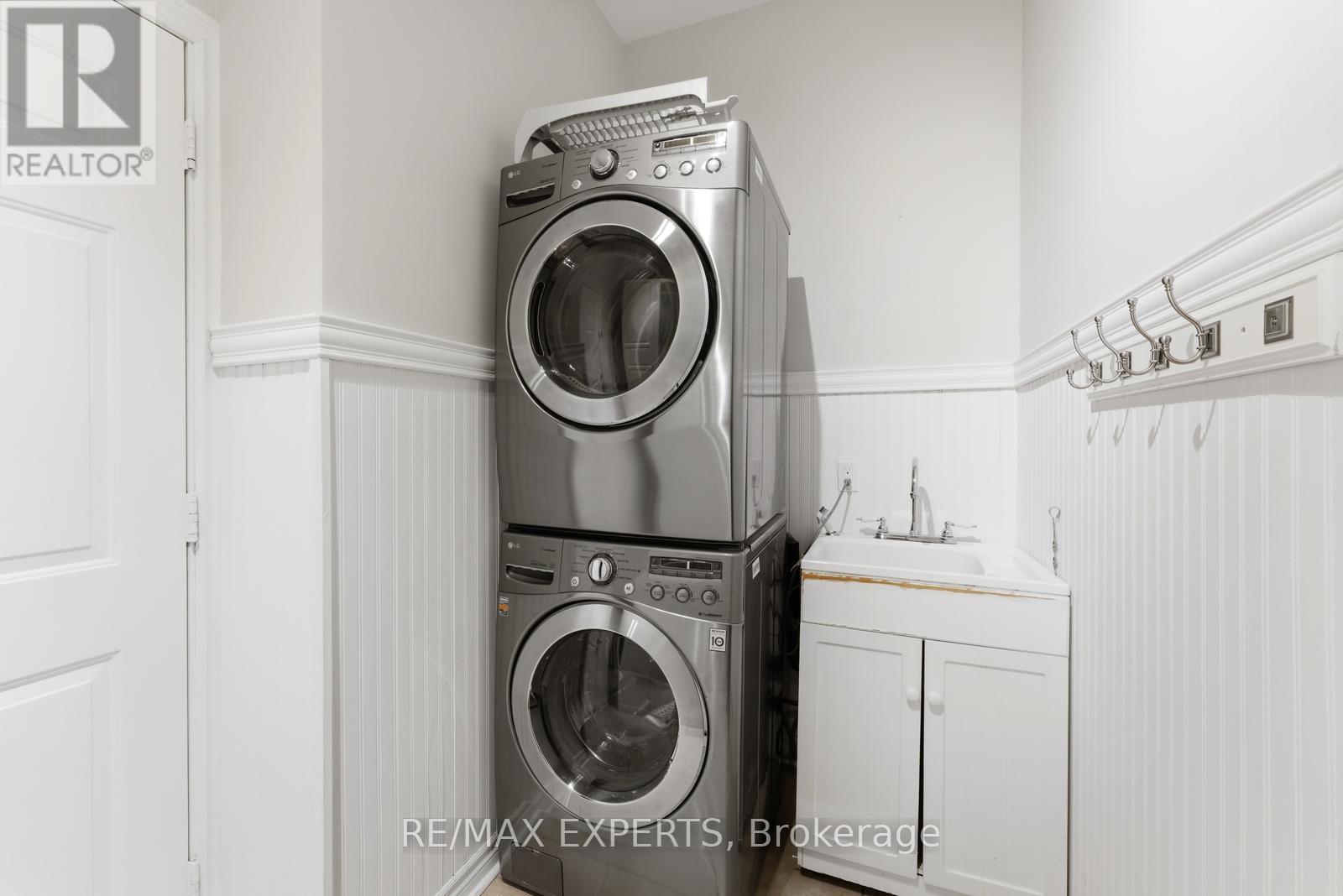 219 Regency View Heights, Vaughan, Ontario  L6A 3V3 - Photo 20 - N12990654