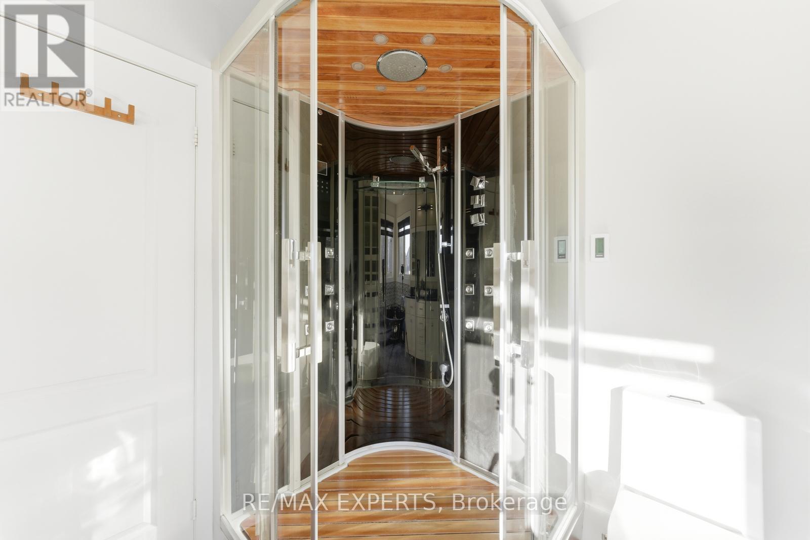 219 Regency View Heights, Vaughan, Ontario  L6A 3V3 - Photo 26 - N12990654