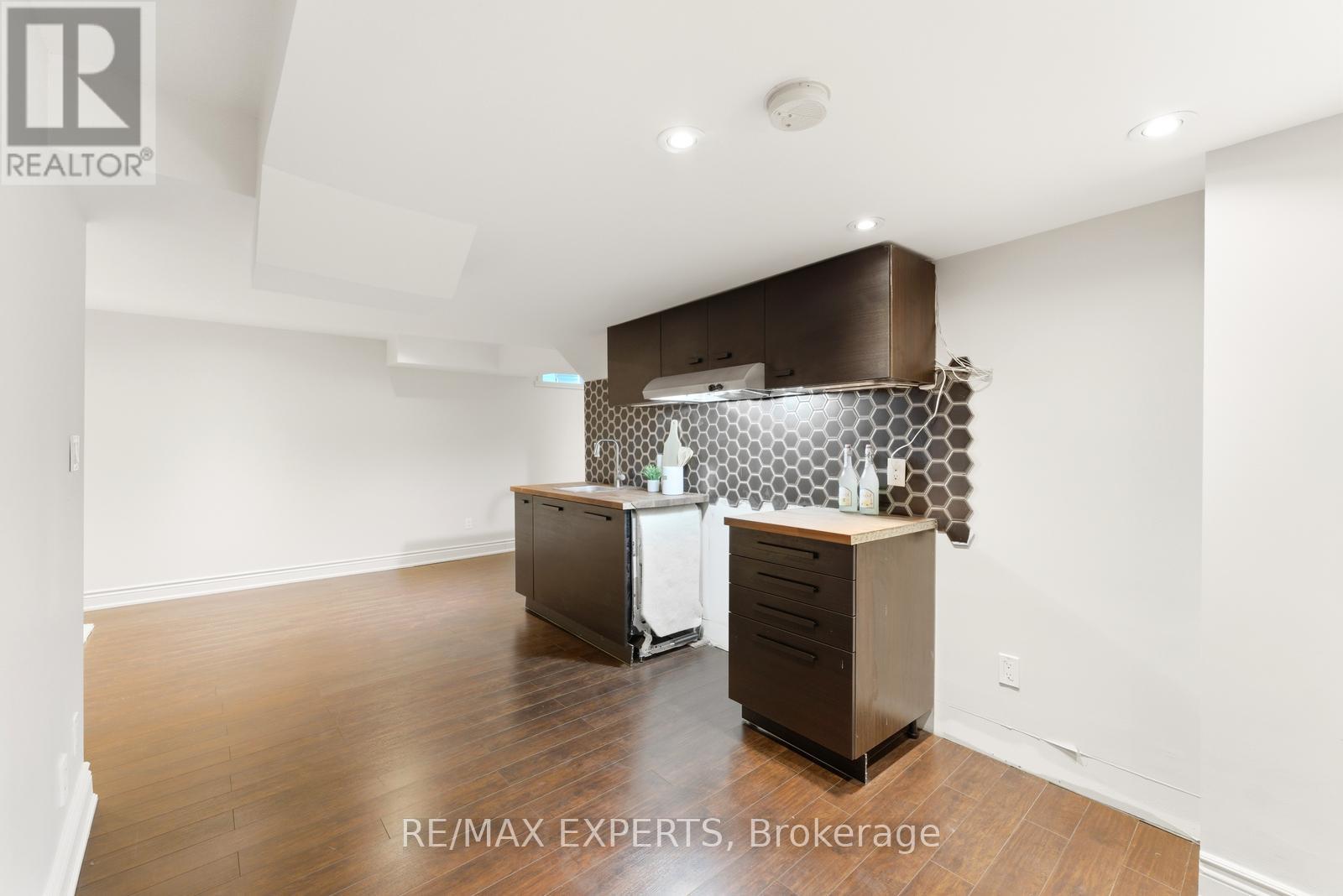 219 Regency View Heights, Vaughan, Ontario  L6A 3V3 - Photo 39 - N12990654