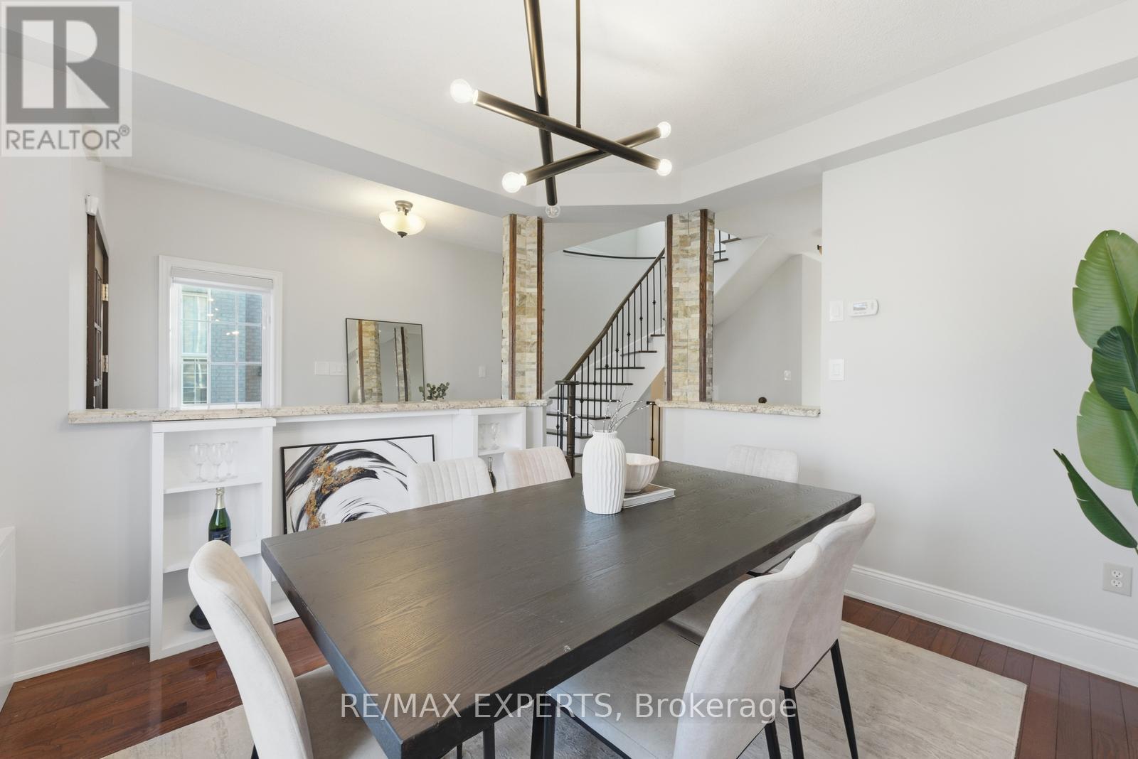 219 Regency View Heights, Vaughan, Ontario  L6A 3V3 - Photo 6 - N12990654