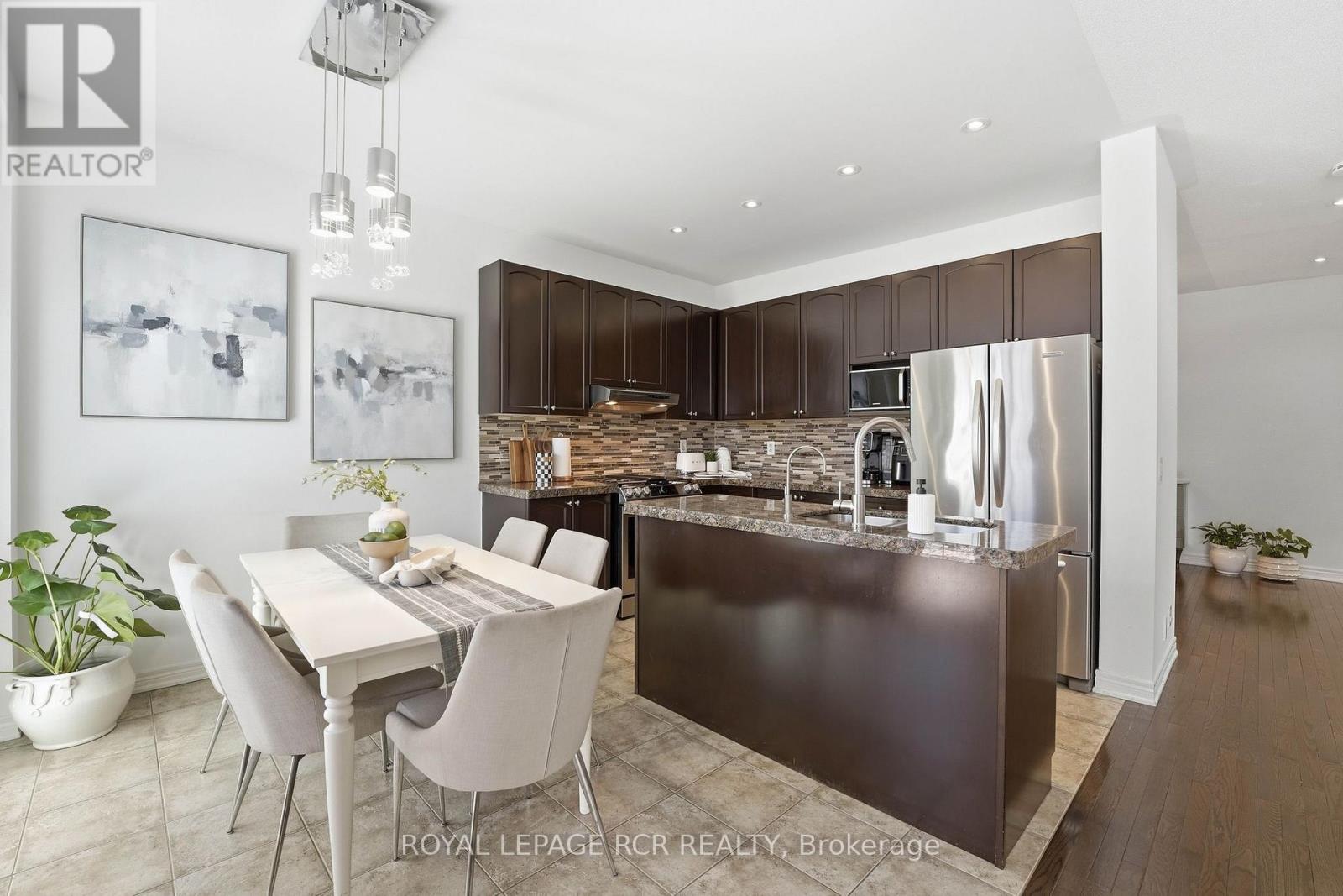 18 Kerr Lane, Aurora, Ontario  L4G 0E5 - Photo 11 - N12990670