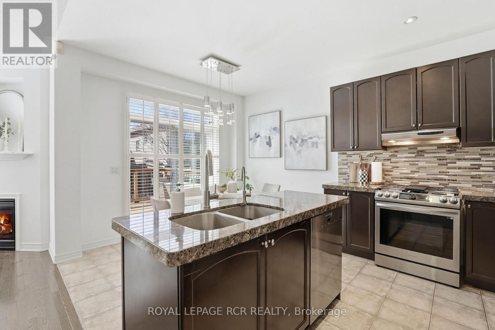 18 Kerr Lane, Aurora, Ontario  L4G 0E5 - Photo 13 - N12990670