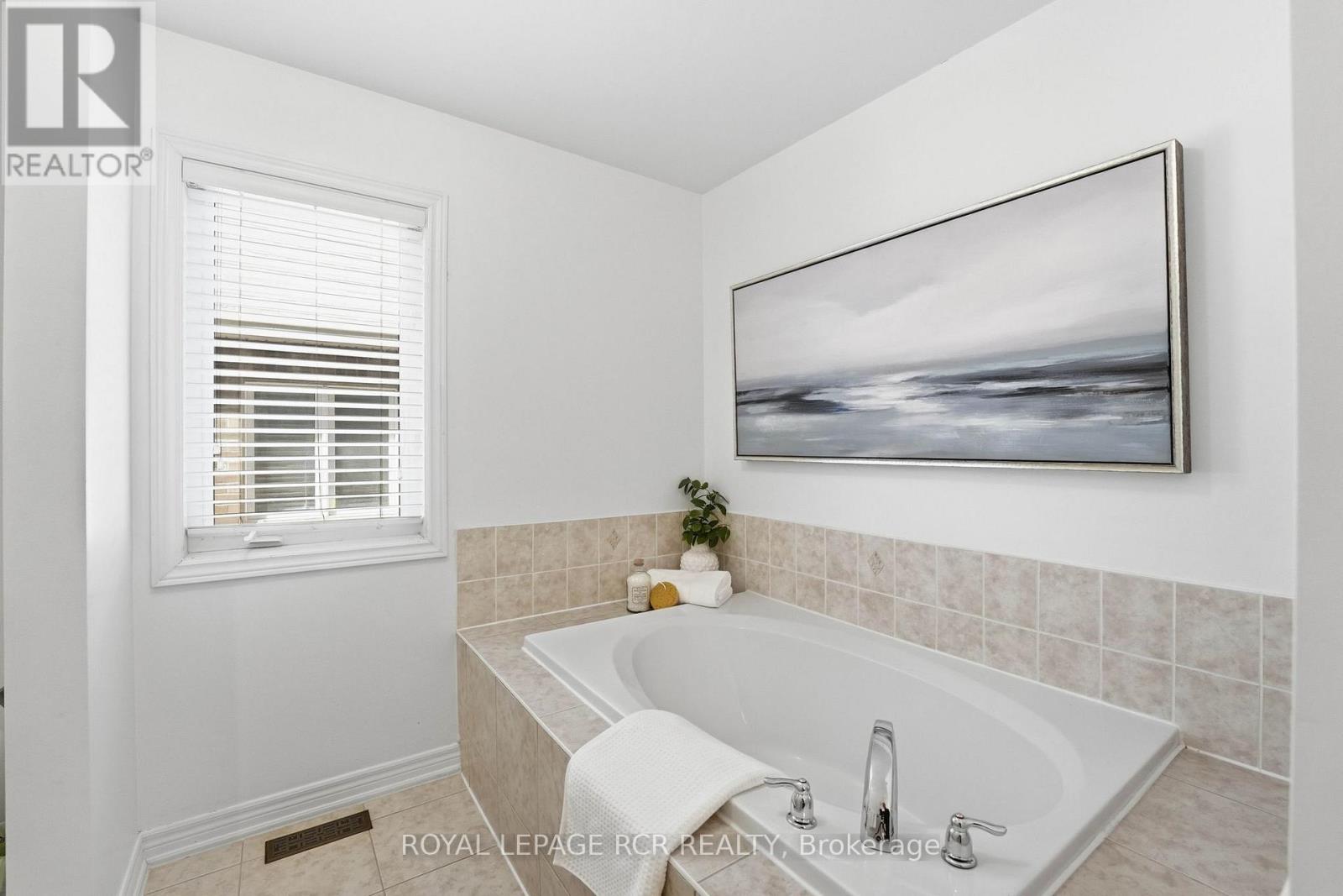 18 Kerr Lane, Aurora, Ontario  L4G 0E5 - Photo 25 - N12990670