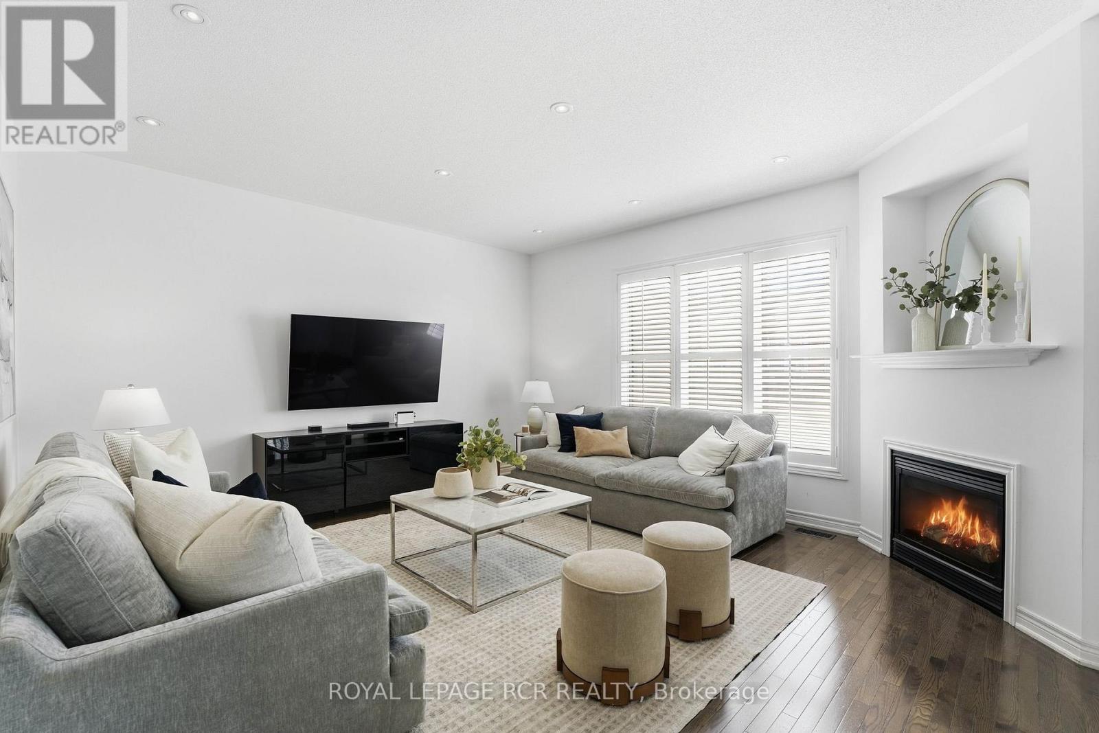 18 Kerr Lane, Aurora, Ontario  L4G 0E5 - Photo 9 - N12990670