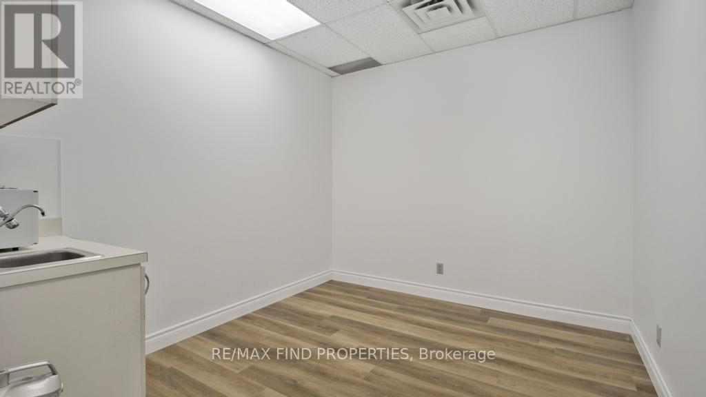 204 - 2750 14th Avenue, Markham, Ontario  L3R 0B6 - Photo 15 - N12990688