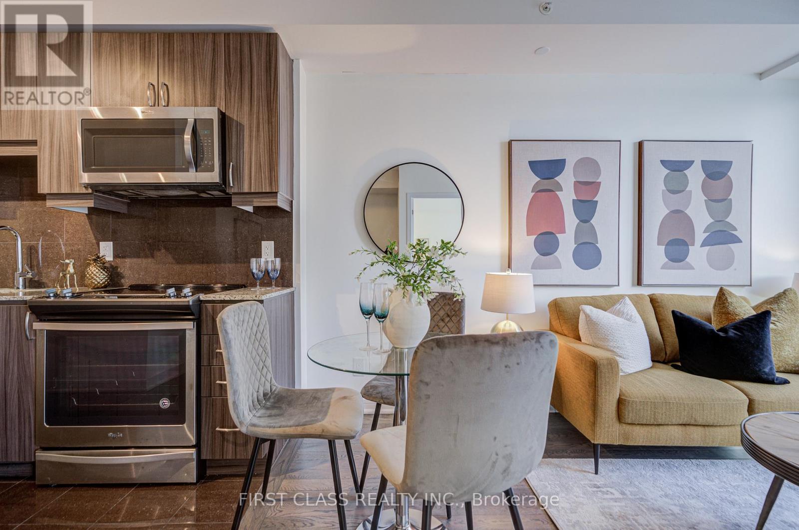 911 - 9201 Yonge St Street, Richmond Hill, Ontario  L4C 1H9 - Photo 17 - N12990694