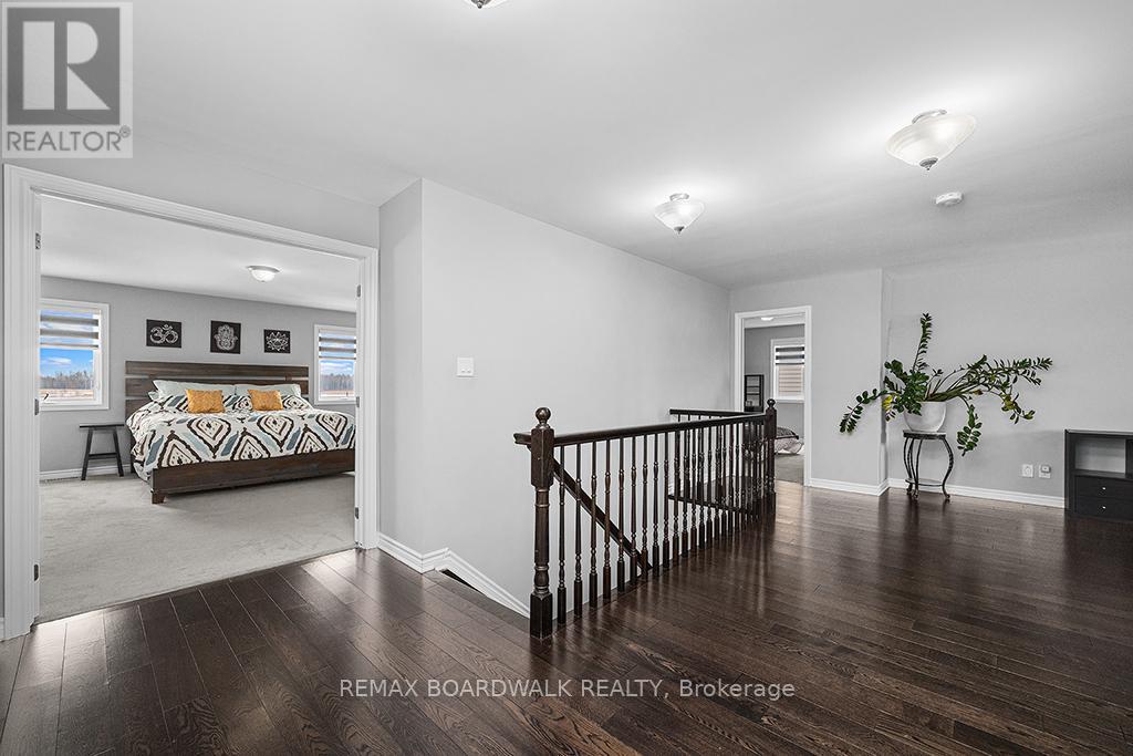 353 Sweetclover Way, Ottawa, Ontario  K4A 1E6 - Photo 26 - X12833856