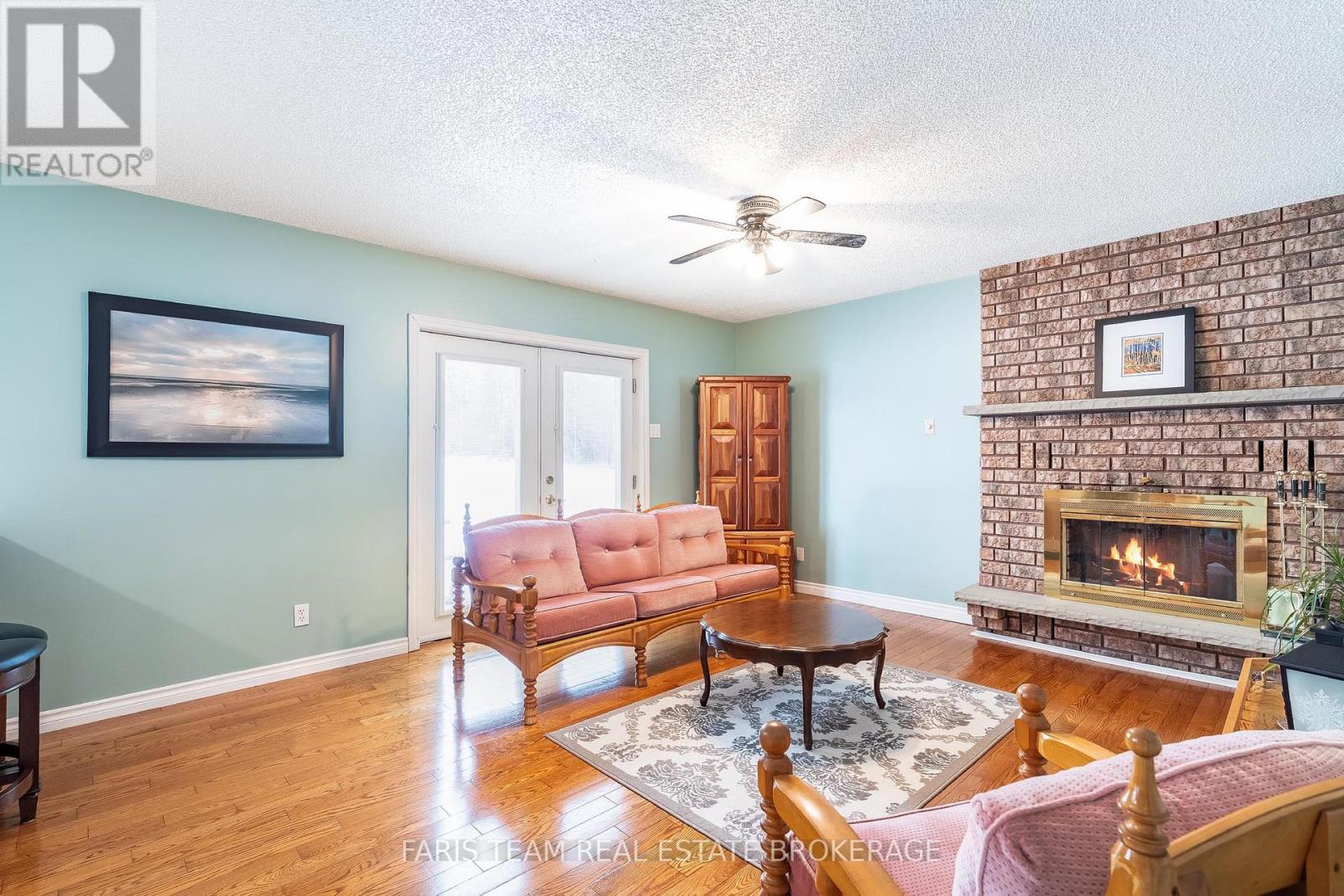 2104 Newton Street, Tay, Ontario  L0K 2A0 - Photo 13 - S12990496