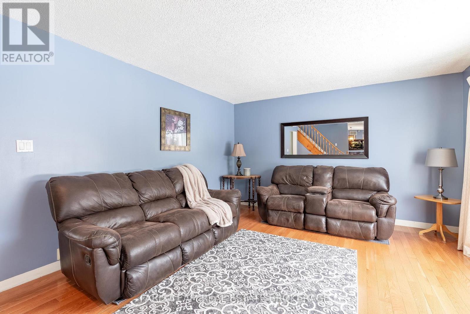 2104 Newton Street, Tay, Ontario  L0K 2A0 - Photo 16 - S12990496