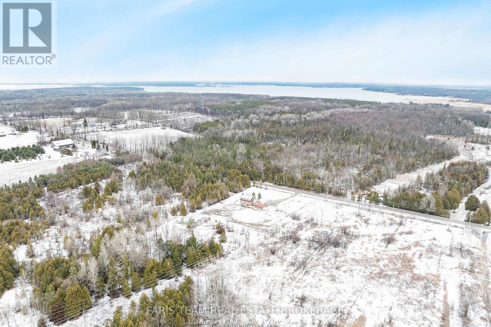 2104 Newton Street, Tay, Ontario  L0K 2A0 - Photo 39 - S12990496