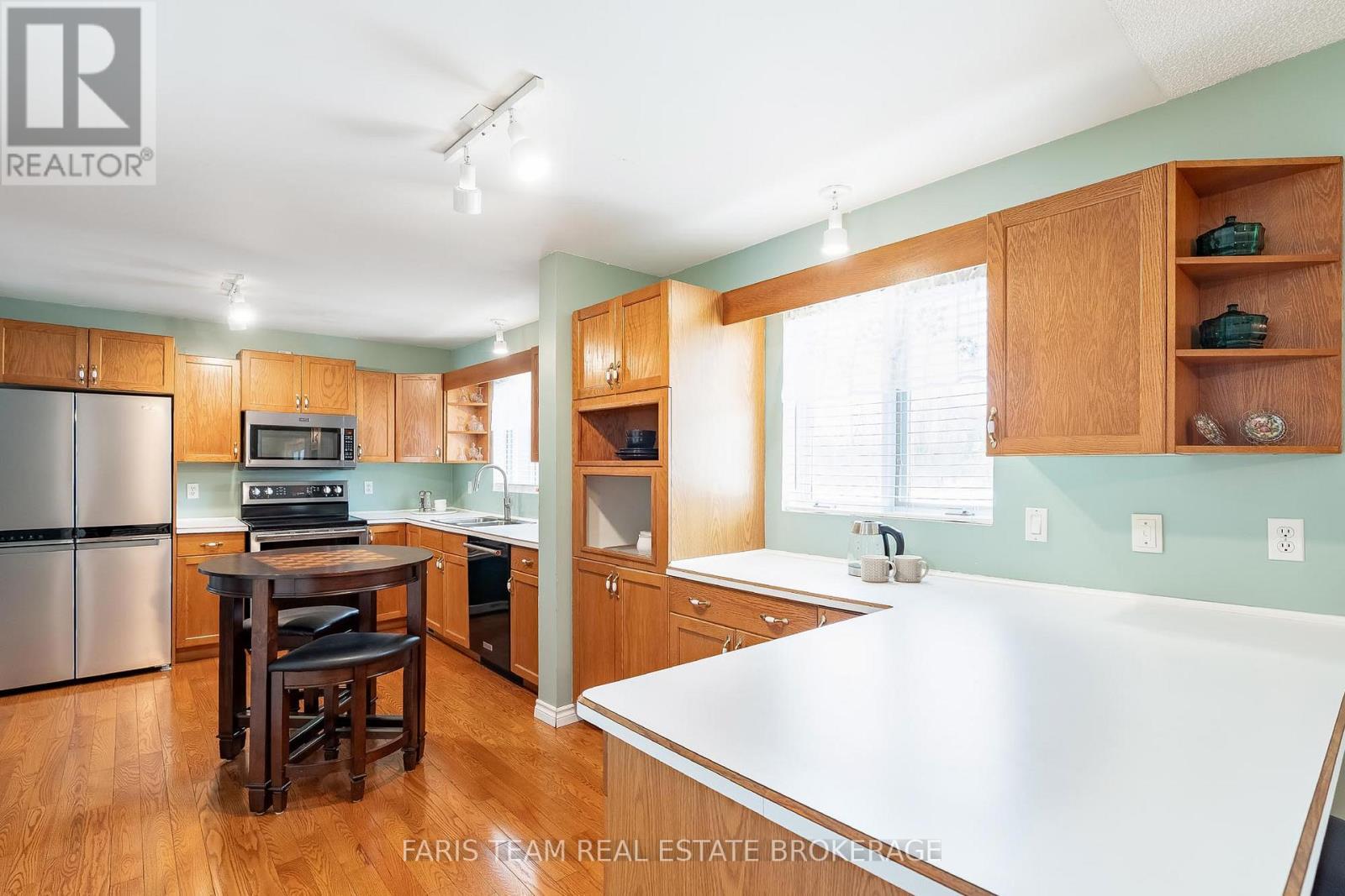 2104 Newton Street, Tay, Ontario  L0K 2A0 - Photo 9 - S12990496