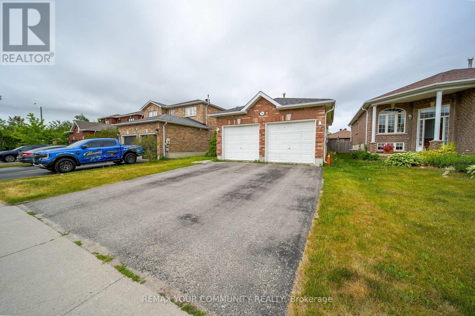 114 Bird Street, Barrie, Ontario  L4N 0W6 - Photo 4 - S12990606