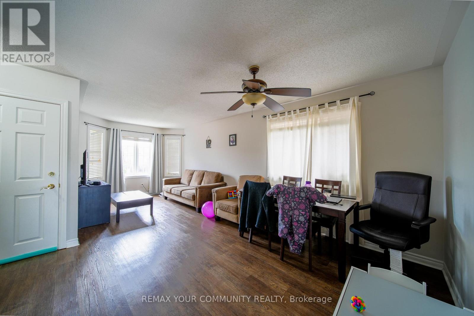 114 Bird Street, Barrie, Ontario  L4N 0W6 - Photo 8 - S12990606