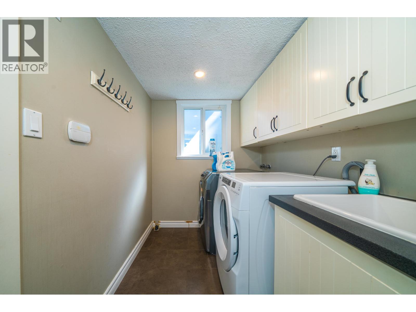 9288 Romaniuk Drive, Richmond, British Columbia  V7E 5G7 - Photo 17 - R3109218