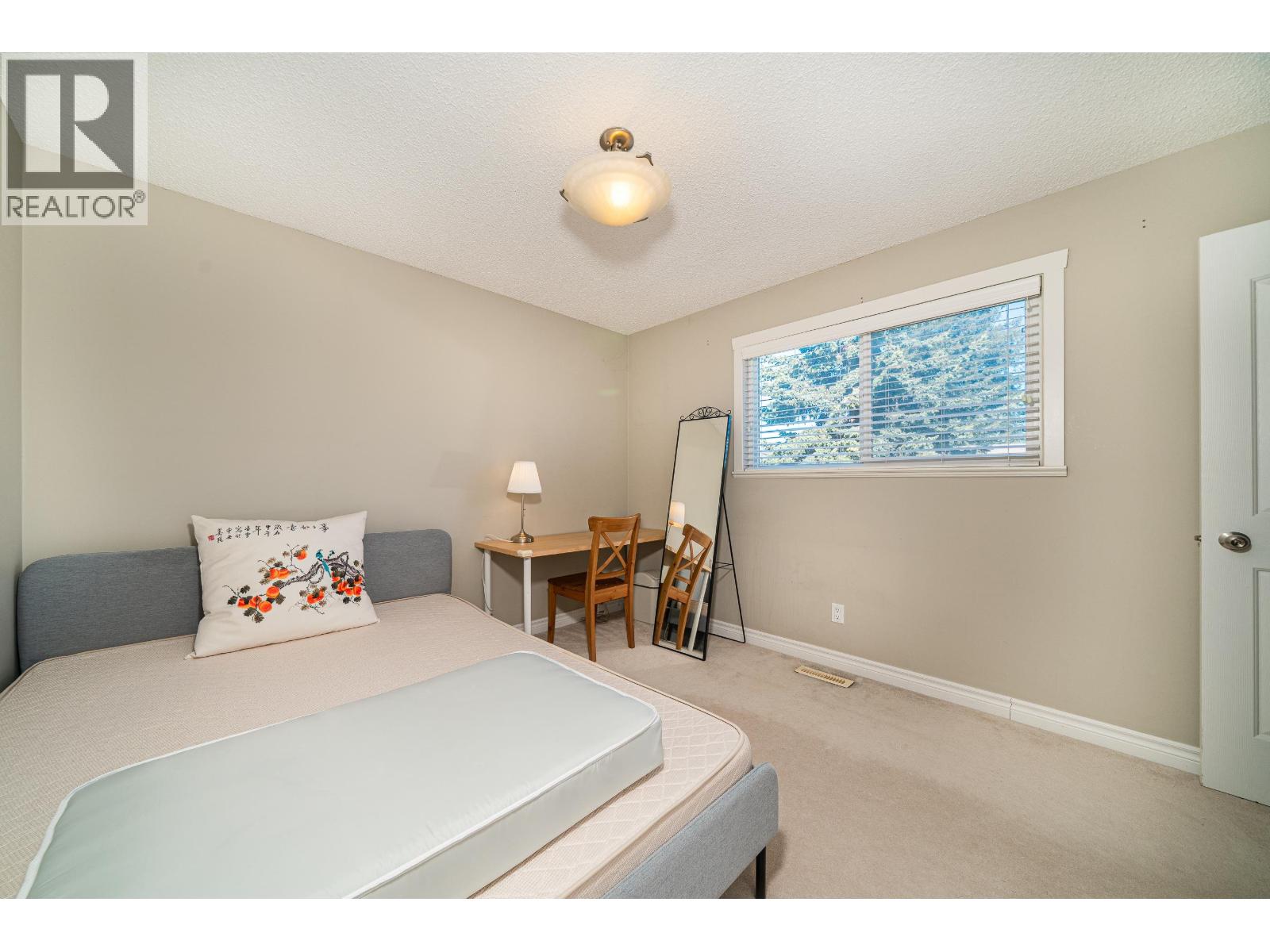 9288 Romaniuk Drive, Richmond, British Columbia  V7E 5G7 - Photo 22 - R3109218