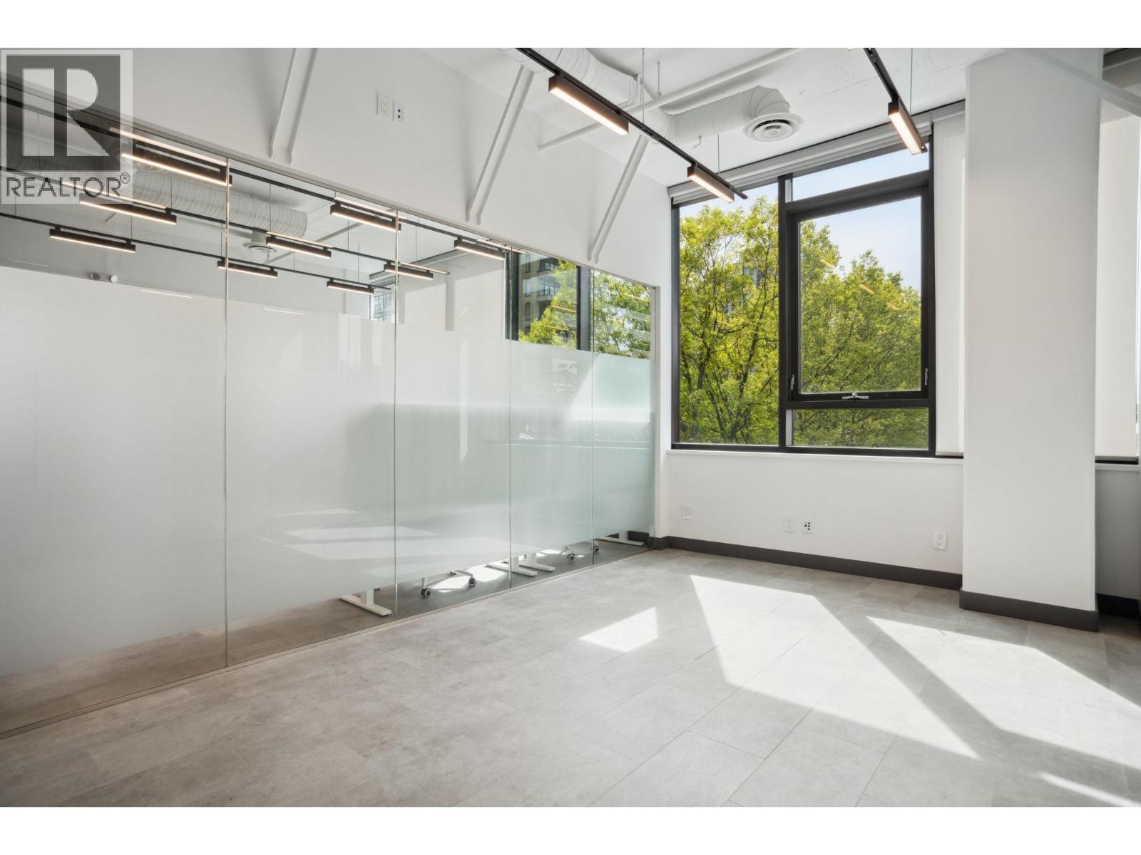 Room A 219-4279 Dawson Street, Burnaby, British Columbia  V5C 0N5 - Photo 4 - C8077583