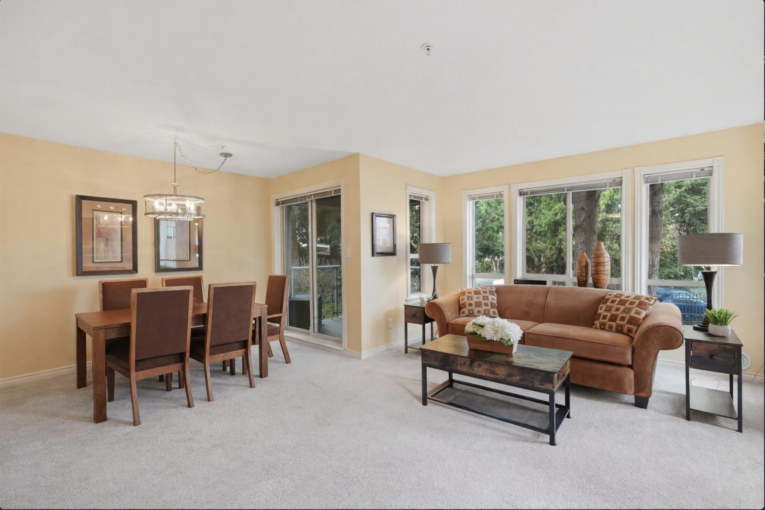 211 2575 Ware Street, Abbotsford, British Columbia  V2S 3E2 - Photo 2 - R3109697