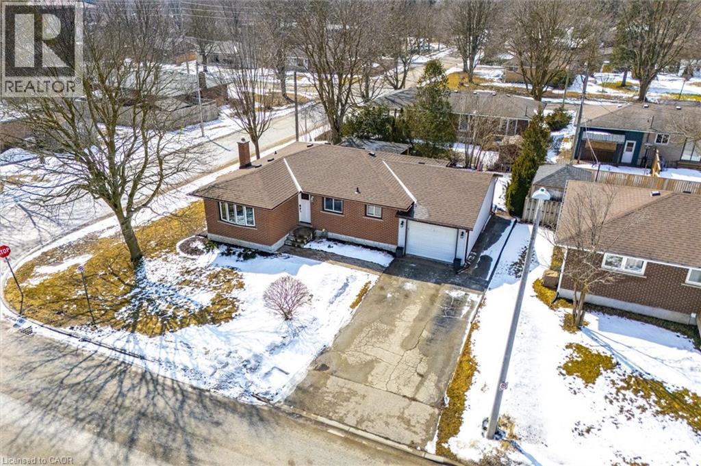 204 Irvine Street, Elora, Ontario  N0B 1S0 - Photo 2 - 40808167