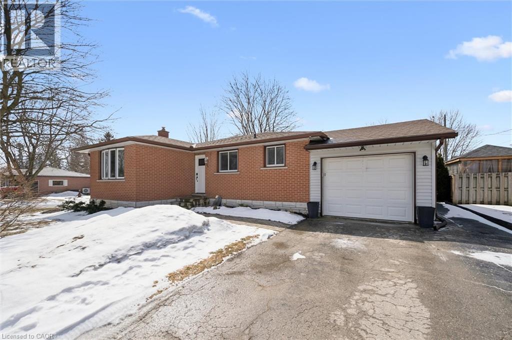 204 Irvine Street, Elora, Ontario  N0B 1S0 - Photo 3 - 40808167