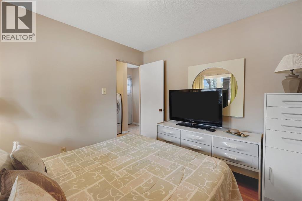 1102 Lake Christina Way Se, Calgary, Alberta  T2J 2R3 - Photo 23 - A2296764