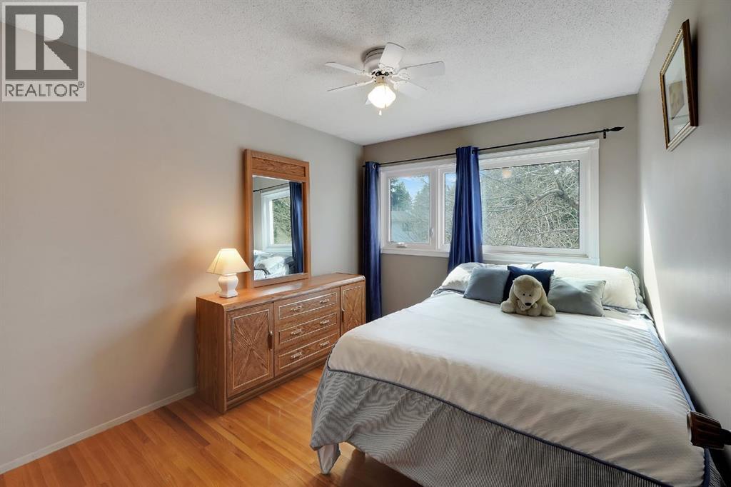 1102 Lake Christina Way Se, Calgary, Alberta  T2J 2R3 - Photo 36 - A2296764