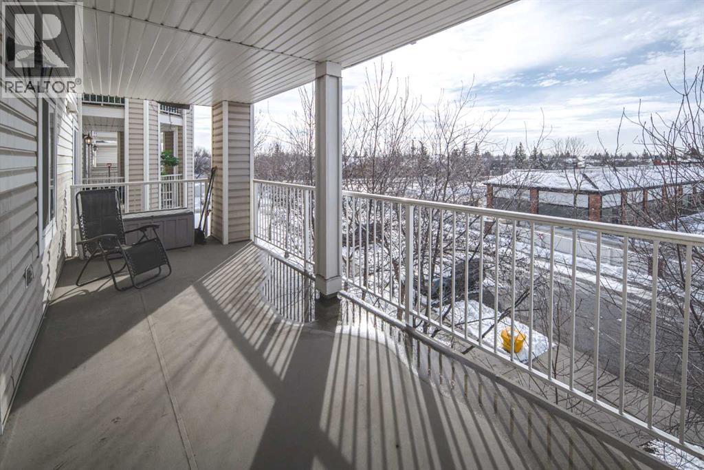 307, 17 Country Village Bay NE, Calgary, Alberta  T3K 5Z3 - Photo 15 - A2300022