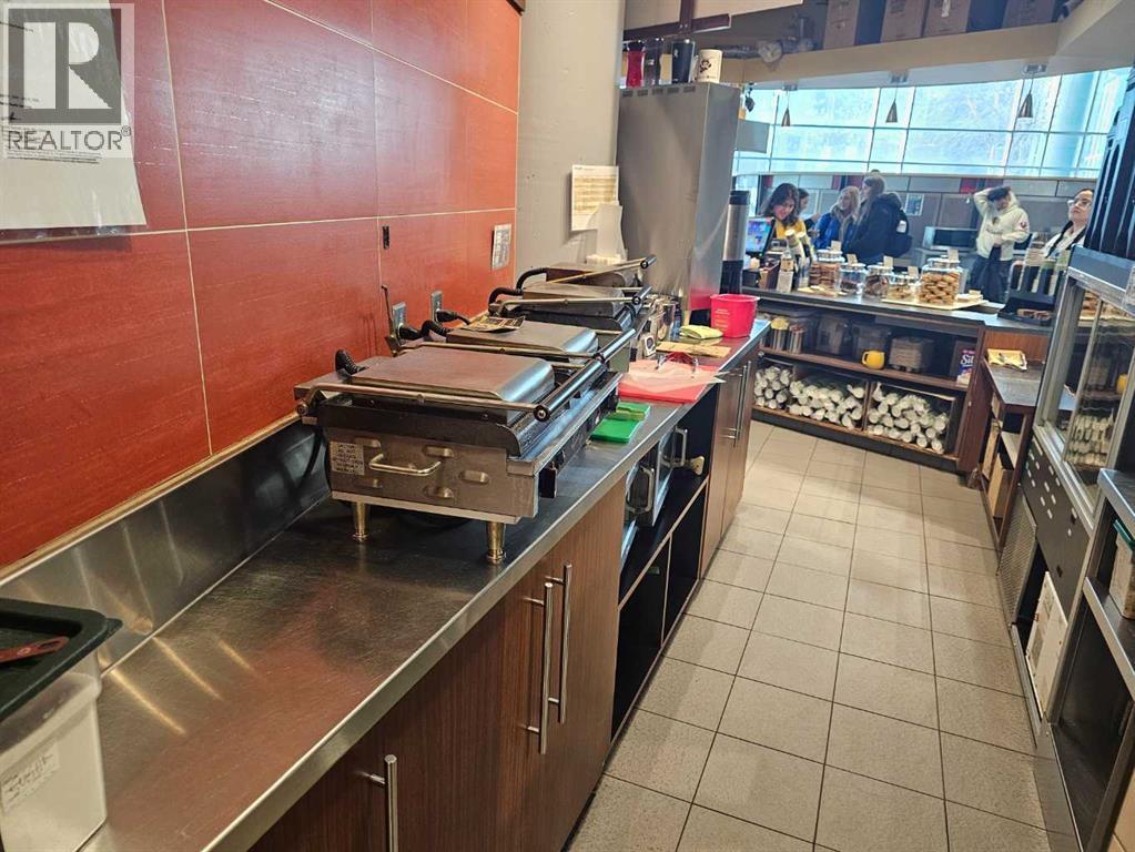 856 Campus Place NW, Calgary, Alberta  T2N 1N4 - Photo 1 - A2300781