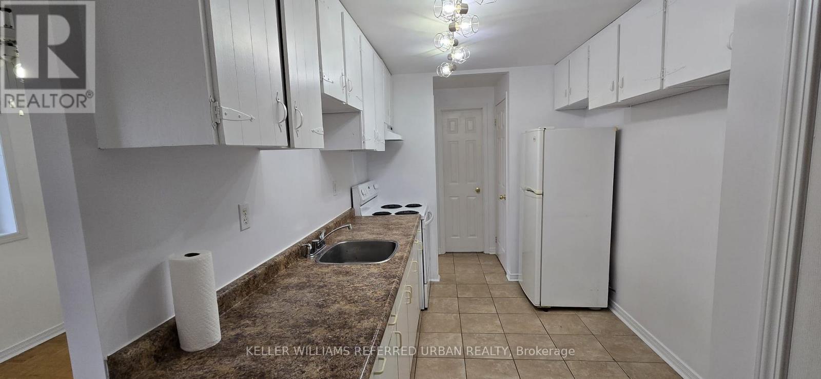 1 - 303 Frontenac Avenue, Oshawa, Ontario  L1J 2A7 - Photo 3 - E12919954