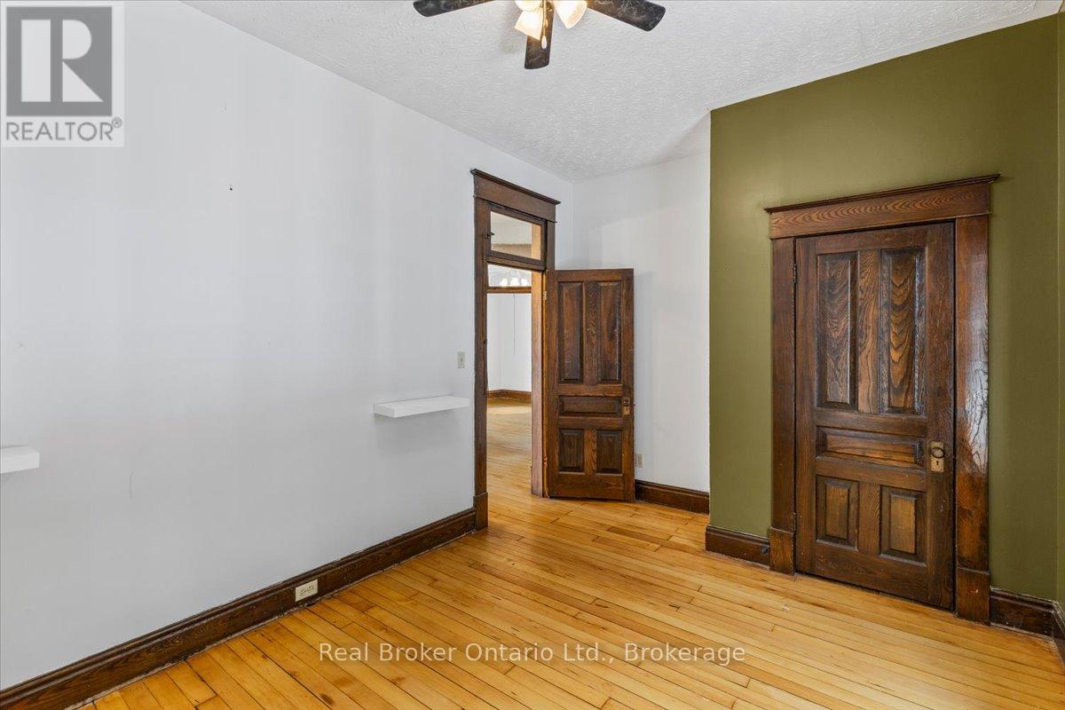 241787 16 Concession, West Grey, Ontario  N0G 2M0 - Photo 20 - X12901796